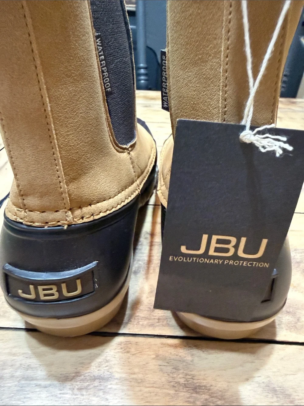 JBU WATERPROOF BOOTS SZ 11